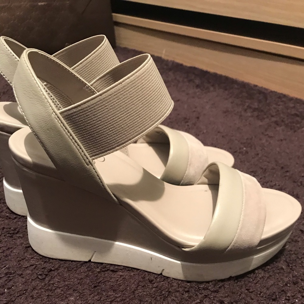 Stacked wedge sandal